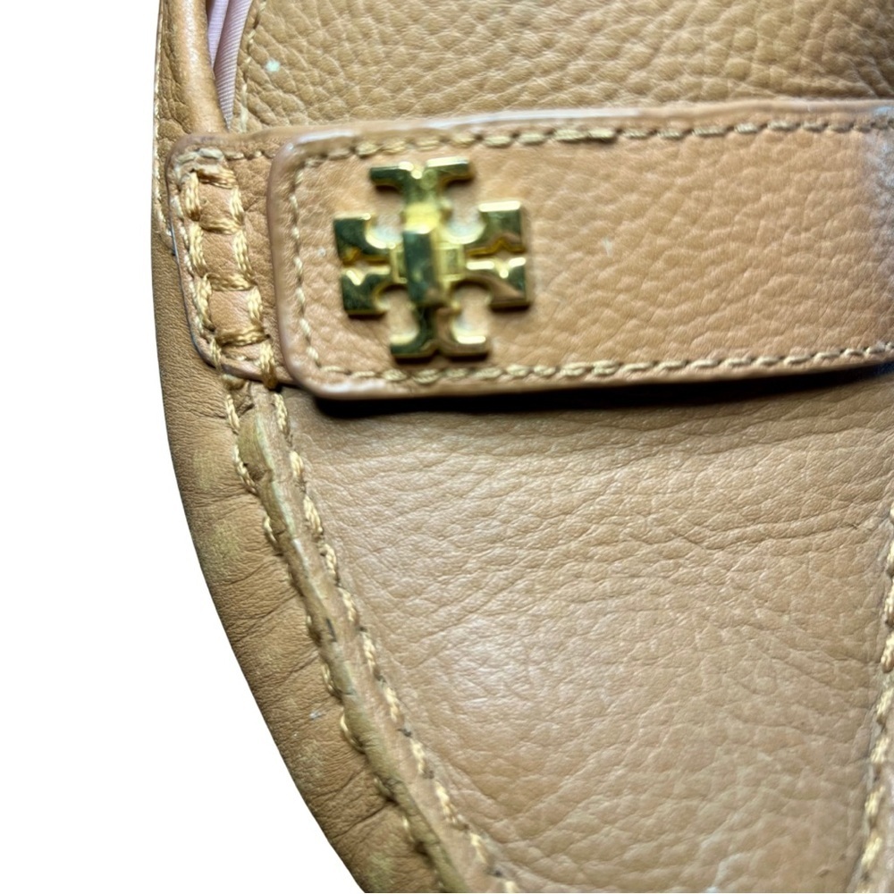 Tory Burch Tan Leather Logo Driving Loafers | Size 8.5M | Gold Hardware - Picture 2 of 10